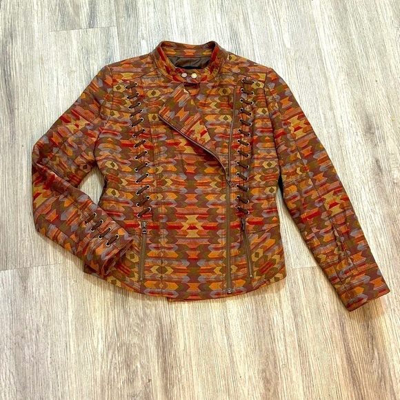 Bianca Nygard Gorgeous Patterned Jacket With Lace Up Details - Picture 3 of 16